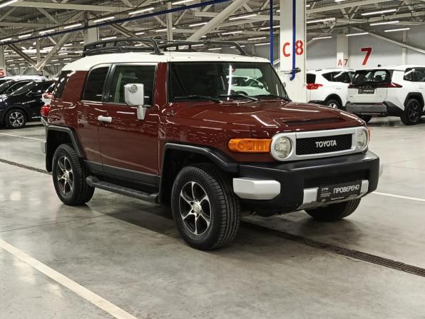 Toyota FJ Cruiser с пробегом 2011 года, цена 3 350 000 рублей, 192501 км, внедорожник, Автокод Объявления