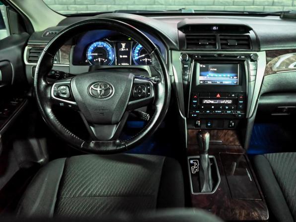 Toyota Camry VII (XV50) Рестайлинг с пробегом 2016 года, цена 2 150 000 рублей, 198012 км, седан, Автокод Объявления