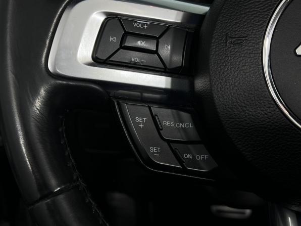 Ford Mustang VI Рестайлинг с пробегом 2021 года, цена 3 060 000 рублей, 82179 км, кабриолет, Автокод Объявления