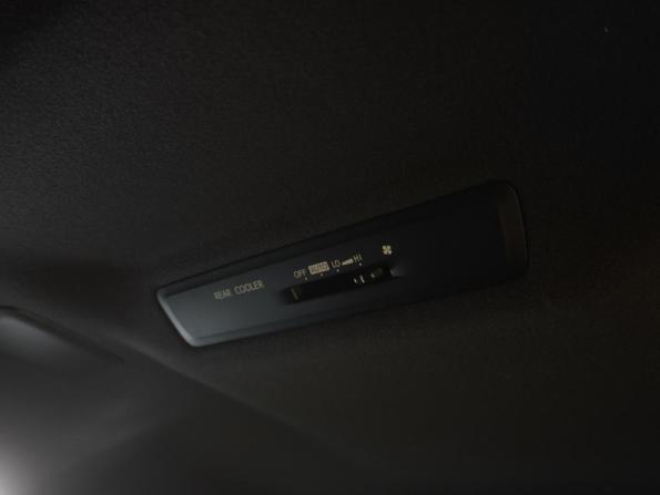 Toyota Esquire I Рестайлинг с пробегом 2019 года, цена 2 599 000 рублей, 66328 км, минивэн, Автокод Объявления