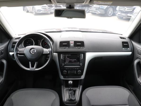 Skoda Yeti I Рестайлинг с пробегом 2014 года, цена 1 330 000 рублей, 90558 км, внедорожник, Автокод Объявления