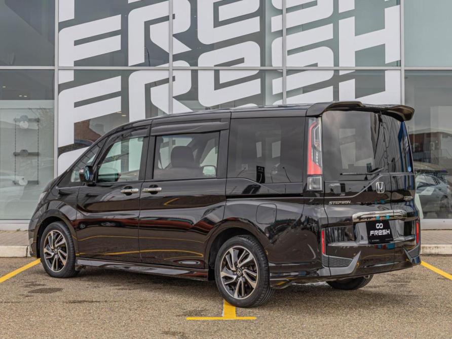 Honda Stepwgn V Краснодар  - изображение 2