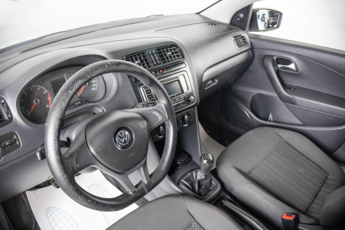 Volkswagen Polo V Рестайлинг с пробегом 2018 года, цена 739 000 рублей, 146635 км, седан, Автокод Объявления