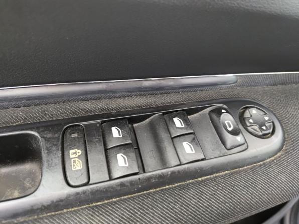 Peugeot 3008 I с пробегом 2011 года, цена 710 000 рублей, 177080 км, внедорожник, Автокод Объявления
