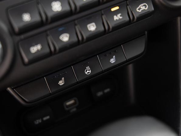 Kia Sportage IV Рестайлинг с пробегом 2020 года, цена 2 399 000 рублей, 58708 км, внедорожник, Автокод Объявления