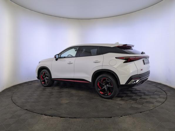 Omoda C5 I с пробегом 2024 года, цена 1 575 000 рублей, 88952 км, внедорожник, Автокод Объявления