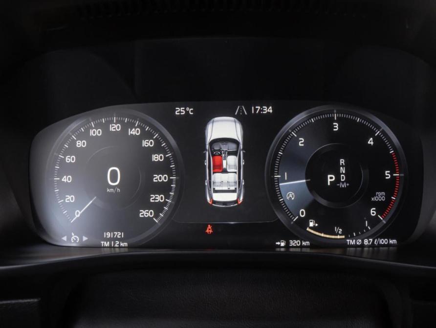 Volvo XC40 I Волгоград  - изображение 15