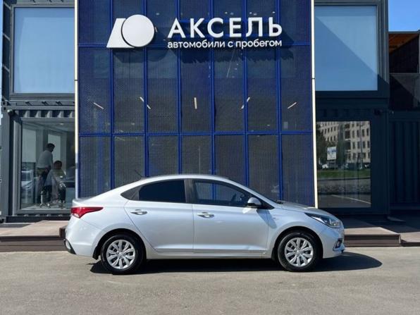 Hyundai Solaris II с пробегом 2018 года, цена 1 135 000 рублей, 132000 км, седан, Автокод Объявления