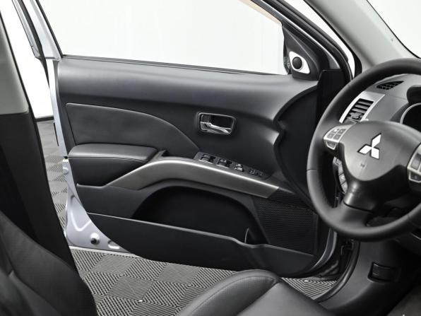 Mitsubishi Outlander II с пробегом 2007 года, цена 849 000 рублей, 183000 км, внедорожник, Автокод Объявления