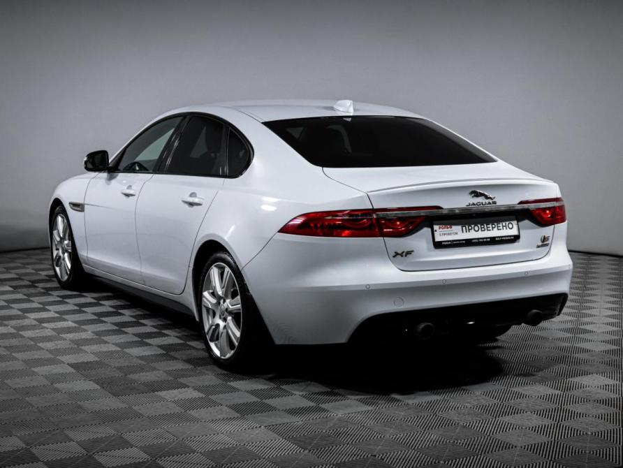 Jaguar XF II Москва  - изображение 7