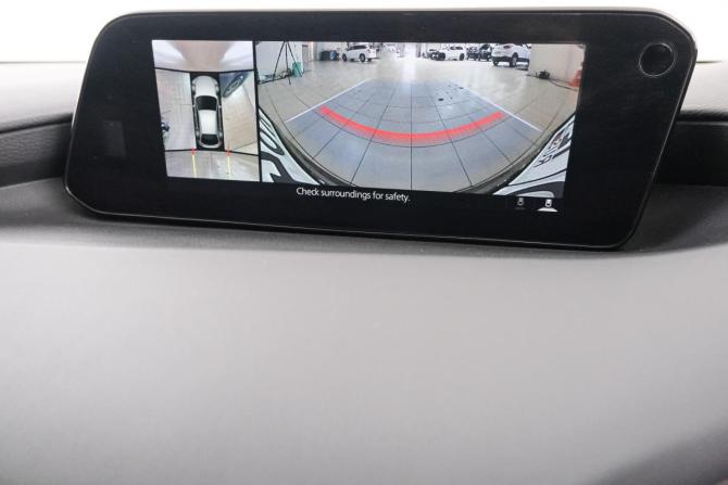 Mazda 3 IV (BP) с пробегом 2021 года, цена 2 069 000 рублей, 13250 км, хэтчбек, Автокод Объявления