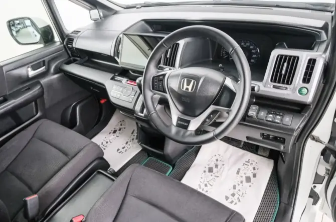 Honda Stepwgn IV Рестайлинг с пробегом 2013 года, цена 1 469 000 рублей, 260000 км, минивэн, Автокод Объявления
