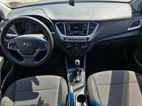 Hyundai Solaris II Рестайлинг с пробегом 2021 года, цена 1 579 000 рублей, 118456 км, седан, Автокод Объявления