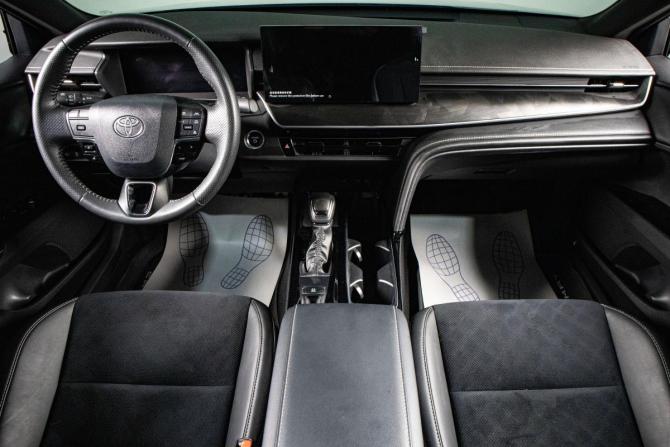 Toyota Camry IX (XV80) с пробегом 2024 года, цена 4 209 000 рублей, 24500 км, седан, Автокод Объявления