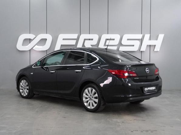 Opel Astra J Рестайлинг с пробегом 2013 года, цена 874 000 рублей, 197484 км, седан, Автокод Объявления