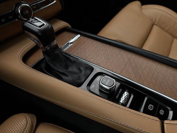 Volvo XC90 II с пробегом 2015 года, цена 3 600 000 рублей, 97207 км, внедорожник, Автокод Объявления