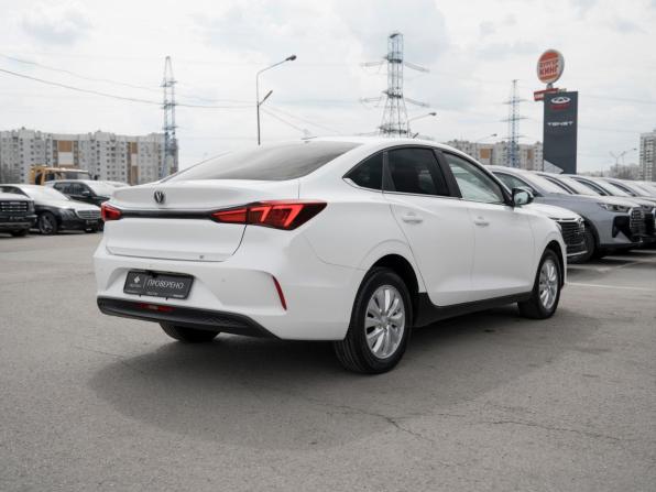 Changan Eado II с пробегом 2023 года, цена 1 850 000 рублей, 5450 км, седан, Автокод Объявления
