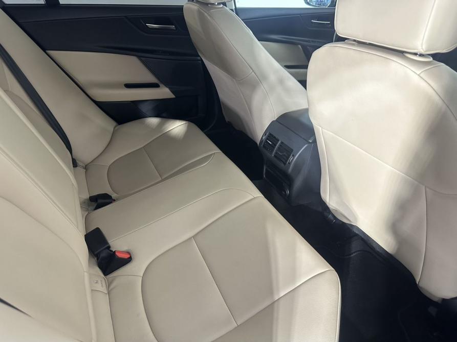 Jaguar XE I Санкт-Петербург  - изображение 17