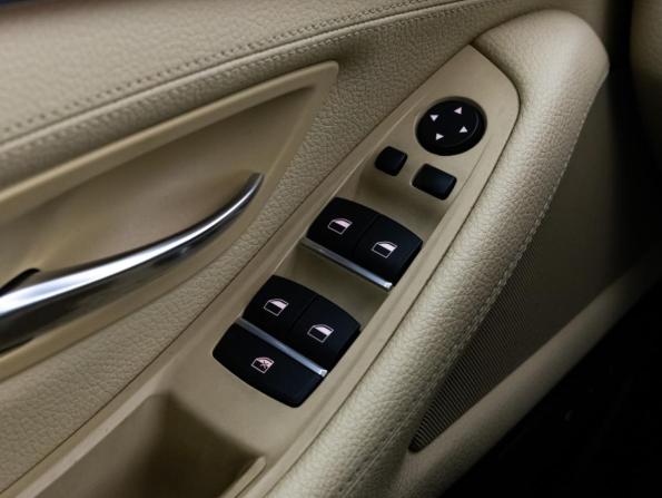 BMW 5 серии VI (F10/F11/F07) Рестайлинг с пробегом 2016 года, цена 2 499 000 рублей, 94000 км, седан, Автокод Объявления