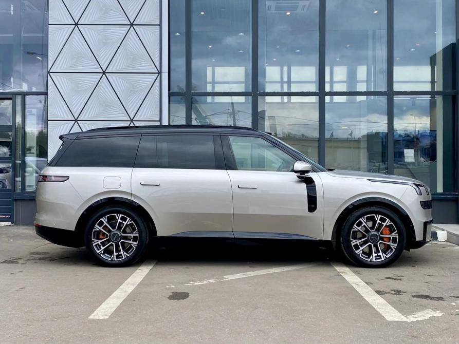 Lynk &amp; Co 900 Москва  - изображение 2