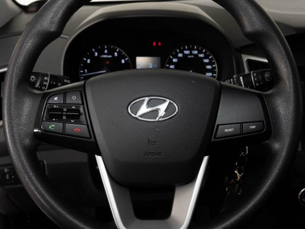 Hyundai Creta I Рестайлинг с пробегом 2021 года, цена 2 204 000 рублей, 40110 км, внедорожник, Автокод Объявления