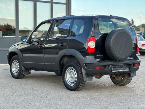 Chevrolet Niva I Рестайлинг с пробегом 2018 года, цена 785 000 рублей, 83187 км, внедорожник, Автокод Объявления