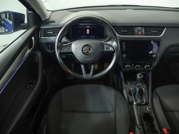 Skoda Octavia III (A7) Рестайлинг с пробегом 2018 года, цена 2 059 000 рублей, 127703 км, лифтбек, Автокод Объявления