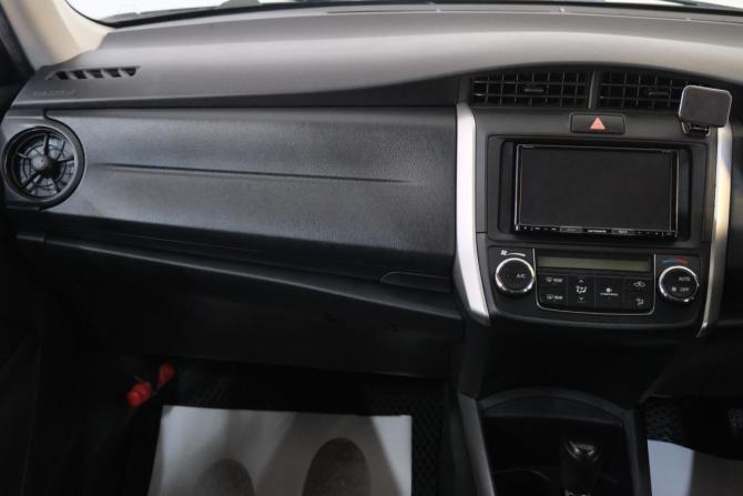 Toyota Corolla XI (E160 E170) Рестайлинг 2 с пробегом 2015 года, цена 1 479 000 рублей, 99700 км, универсал, Автокод Объявления