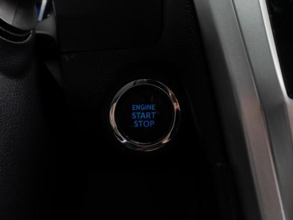 Toyota Camry VII (XV50) Рестайлинг 2 с пробегом 2017 года, цена 2 309 000 рублей, 170453 км, седан, Автокод Объявления