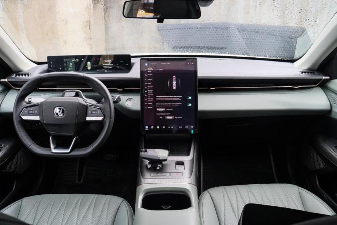 Changan Lamore с пробегом 2024 года, цена 1 870 000 рублей, 24332 км, седан, Автокод Объявления