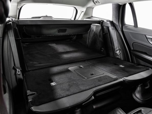 Volvo V60 II с пробегом 2018 года, цена 2 299 000 рублей, 191000 км, универсал, Автокод Объявления