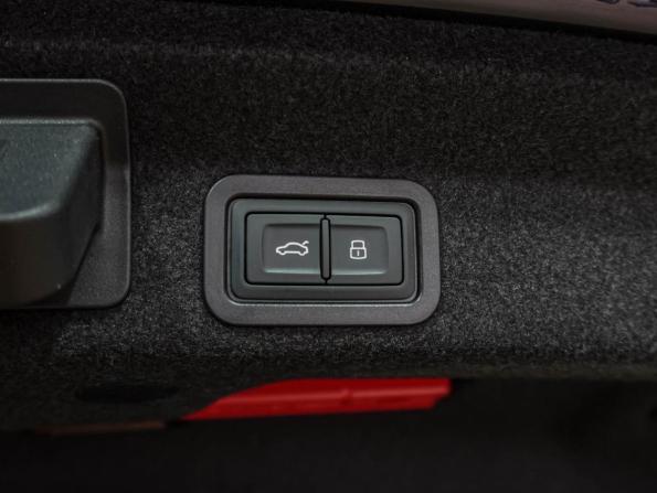 Audi A6 V (C8) с пробегом 2022 года, цена 6 399 000 рублей, 35067 км, седан, Автокод Объявления