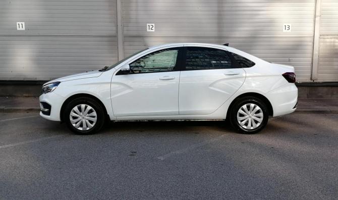 Lada (ВАЗ) Vesta I Рестайлинг (NG) с пробегом 2024 года, цена 1 299 000 рублей, 3180 км, седан, Автокод Объявления