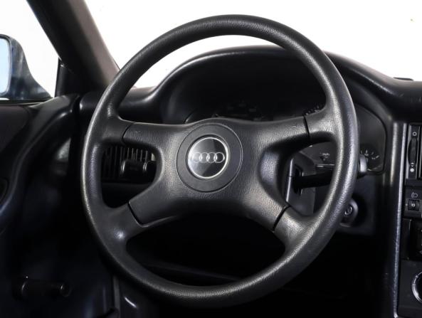 Audi 80 V (B4) с пробегом 1993 года, цена 250 000 рублей, 32714 км, седан, Автокод Объявления