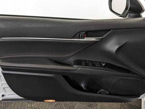 Toyota Camry VIII (XV70) Рестайлинг с пробегом 2021 года, цена 3 400 000 рублей, 99478 км, седан, Автокод Объявления