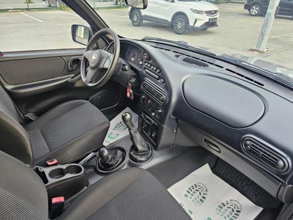 Chevrolet Niva I Рестайлинг с пробегом 2015 года, цена 624 995 рублей, 115589 км, внедорожник, Автокод Объявления