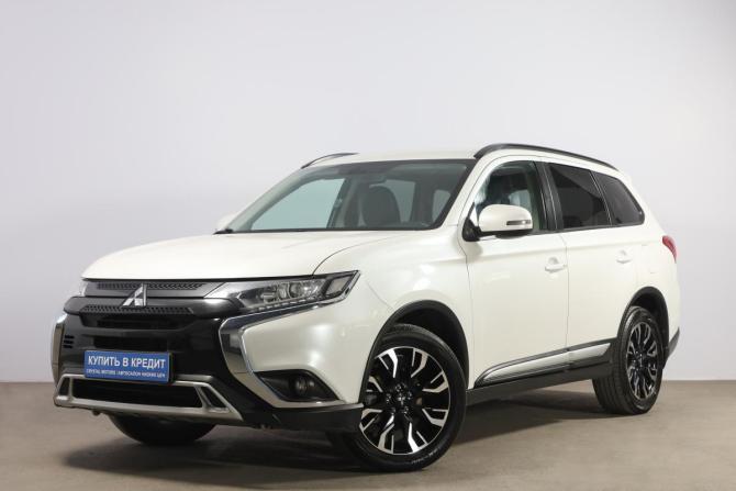 Mitsubishi Outlander III Рестайлинг 3 с пробегом 2021 года, цена 2 699 000 рублей, 108777 км, внедорожник, Автокод Объявления