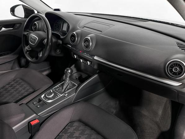 Audi A3 III (8V) с пробегом 2015 года, цена 1 310 000 рублей, 153691 км, хэтчбек, Автокод Объявления