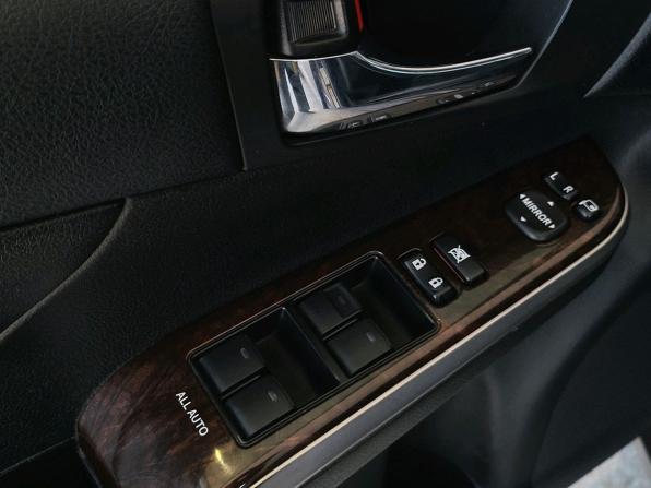 Toyota Camry VII (XV50) Рестайлинг с пробегом 2016 года, цена 1 999 000 рублей, 154888 км, седан, Автокод Объявления