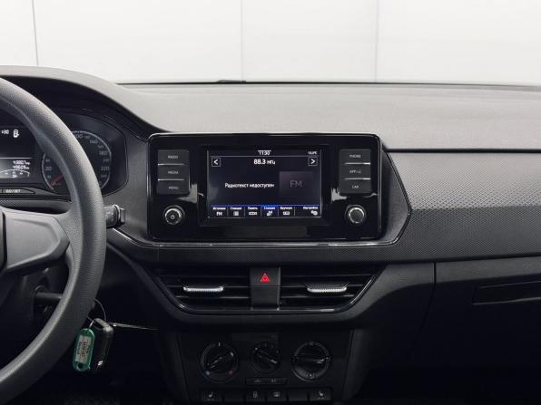 Volkswagen Polo VI с пробегом 2022 года, цена 1 680 000 рублей, 49609 км, лифтбек, Автокод Объявления