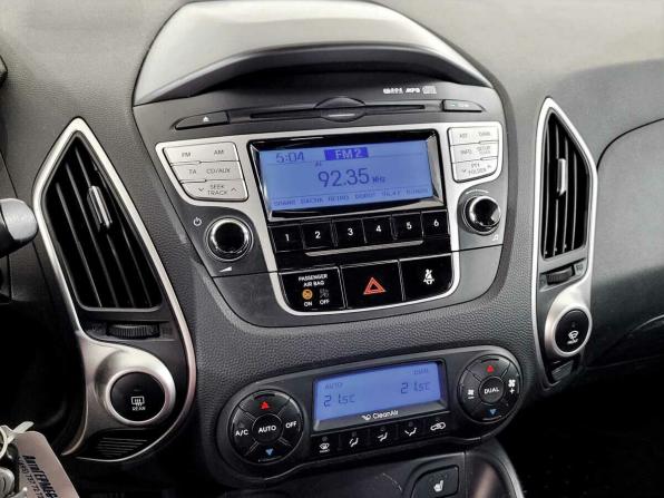 Hyundai ix35 I с пробегом 2012 года, цена 745 000 рублей, 351271 км, внедорожник, Автокод Объявления