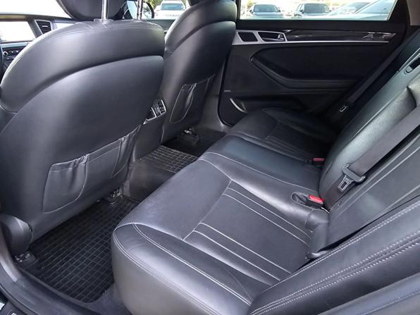 Hyundai Genesis II с пробегом 2016 года, цена 2 589 500 рублей, 126535 км, седан, Автокод Объявления
