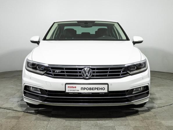 Volkswagen Passat B8 с пробегом 2018 года, цена 2 490 000 рублей, 139498 км, седан, Автокод Объявления