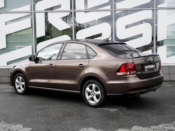 Volkswagen Polo V Рестайлинг с пробегом 2018 года, цена 780 000 рублей, 160000 км, седан, Автокод Объявления
