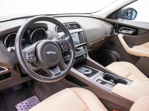 Jaguar F-Pace I с пробегом 2017 года, цена 2 344 000 рублей, 106166 км, внедорожник, Автокод Объявления