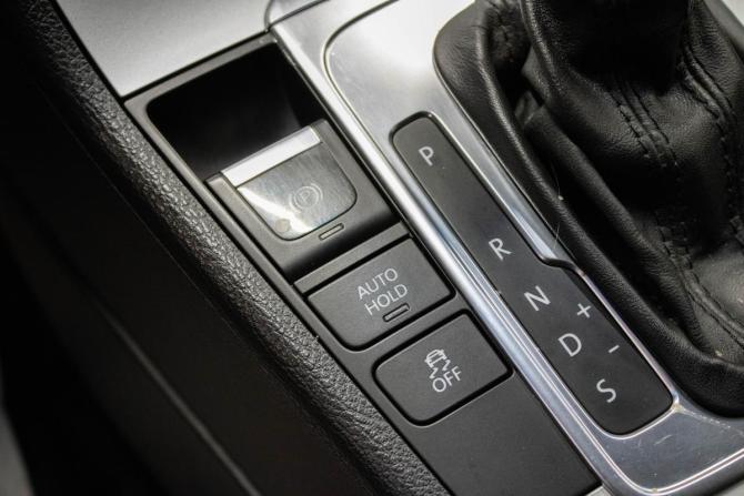 Volkswagen Passat B7 с пробегом 2011 года, цена 849 000 рублей, 238460 км, седан, Автокод Объявления