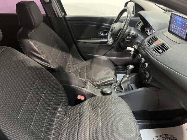 Renault Fluence I Рестайлинг с пробегом 2013 года, цена 748 000 рублей, 211804 км, седан, Автокод Объявления