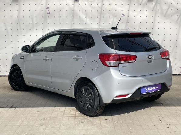 Kia Rio III Рестайлинг с пробегом 2017 года, цена 920 000 рублей, 193205 км, хэтчбек, Автокод Объявления