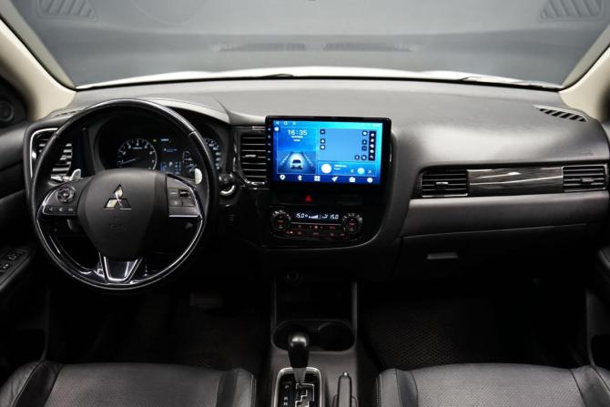 Mitsubishi Outlander III Рестайлинг 2 с пробегом 2016 года, цена 1 890 000 рублей, 158000 км, внедорожник, Автокод Объявления