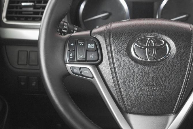 Toyota Highlander III (XU50) с пробегом 2013 года, цена 2 499 000 рублей, 235000 км, внедорожник, Автокод Объявления